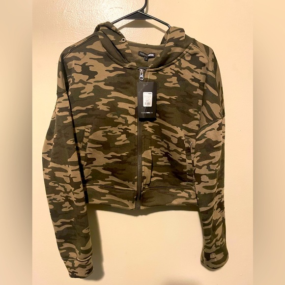 Hiding Out Crop Zip Up Hoodie - Picture 1 of 3